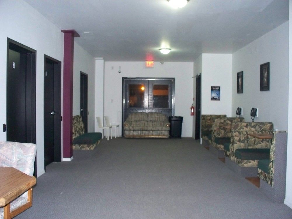 Invermere Hostel Exterior photo